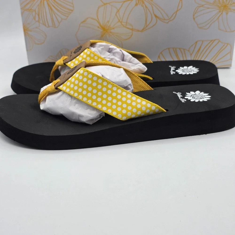 Yellow Box Shoes Womens 9.5 Yellow FROMY Thong Flip Flop Sandal Polka Dot Casual - Picture 5 of 10